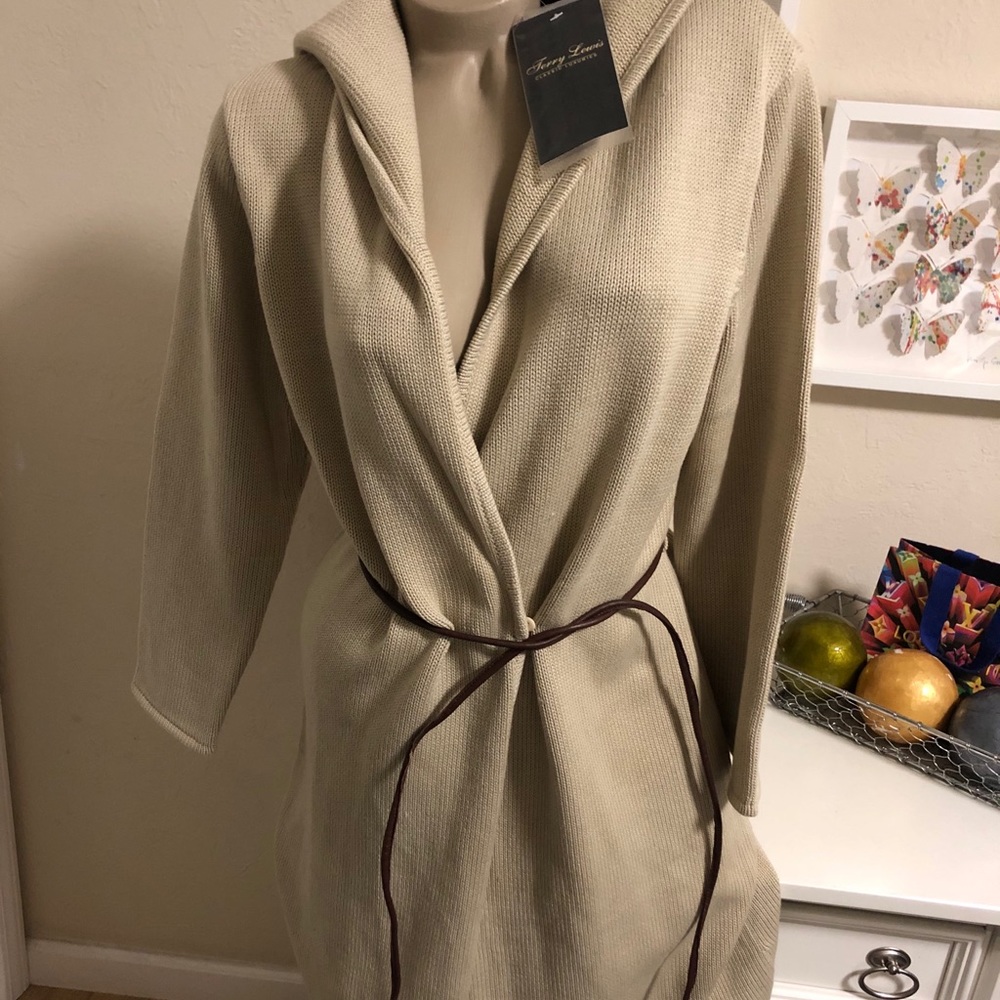 Terry Lewis classic luxuries hooded knit sweater